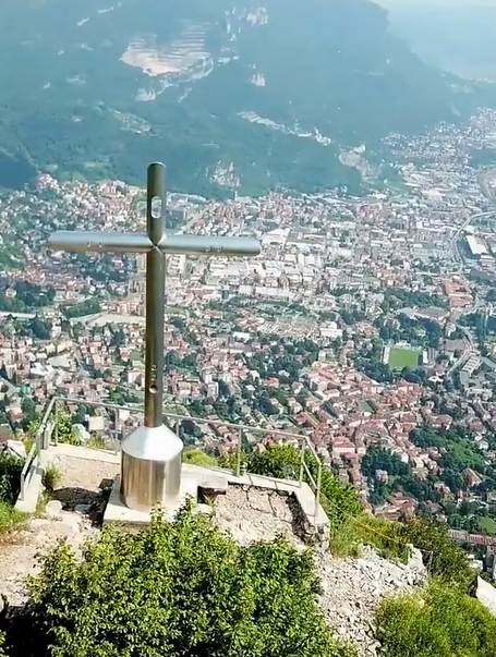 In volo sopra il monte San Martino