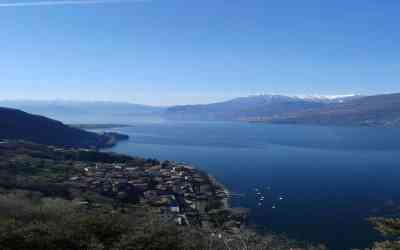 Vista dal sentiero del viandante sopra Dorio